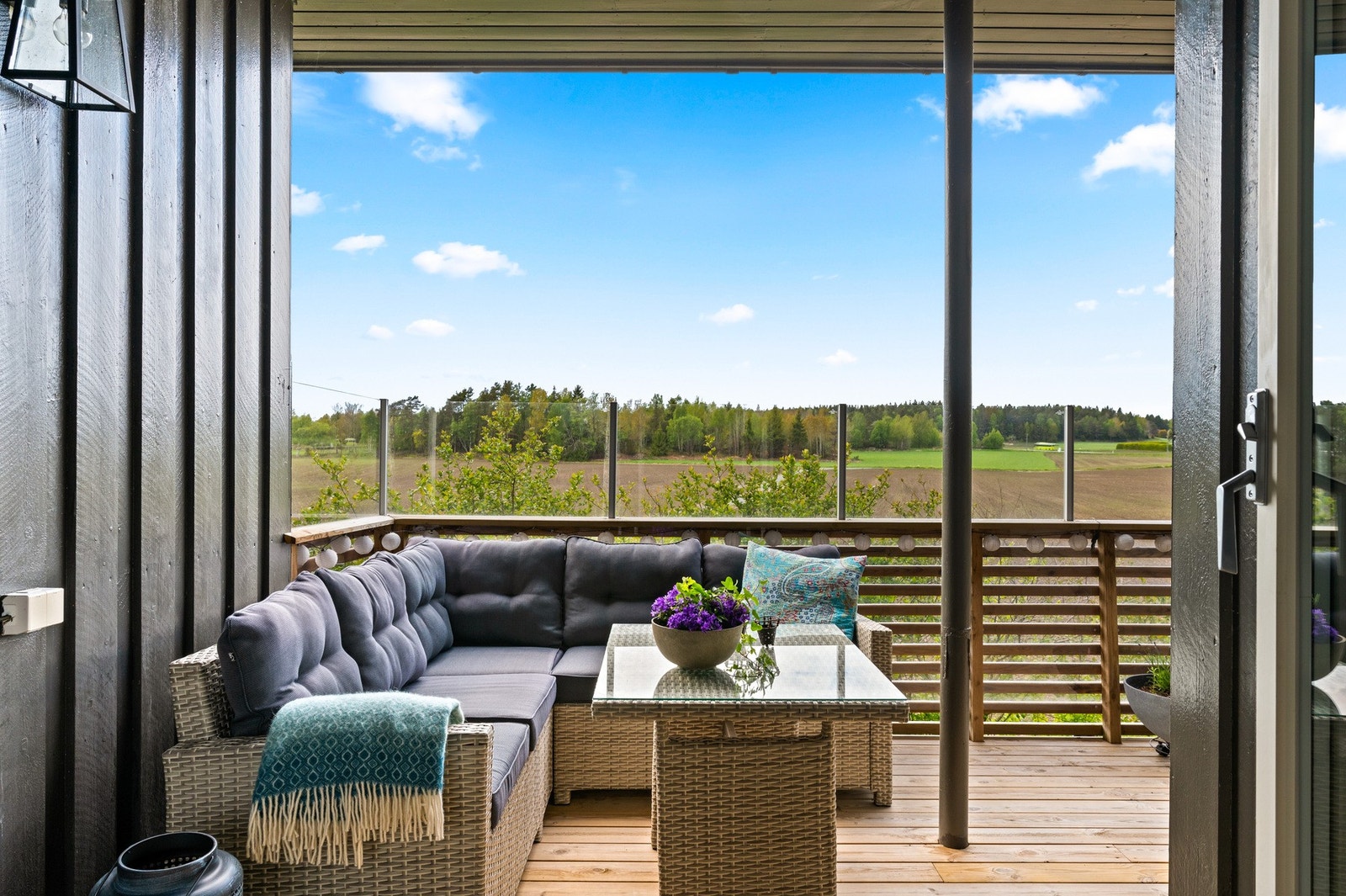Boligens terrasse er på 51 kvm. Galleribilde