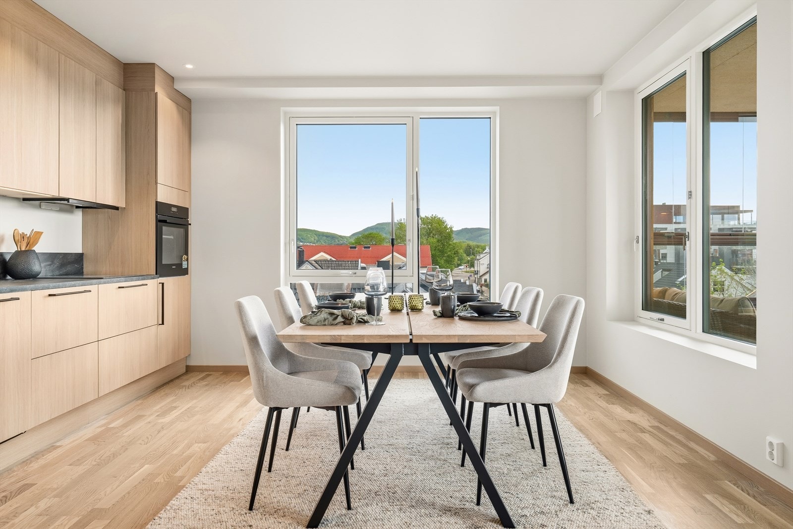 Glatte, stilrene fronter som gir et rent og elegant uttrykk. Galleribilde