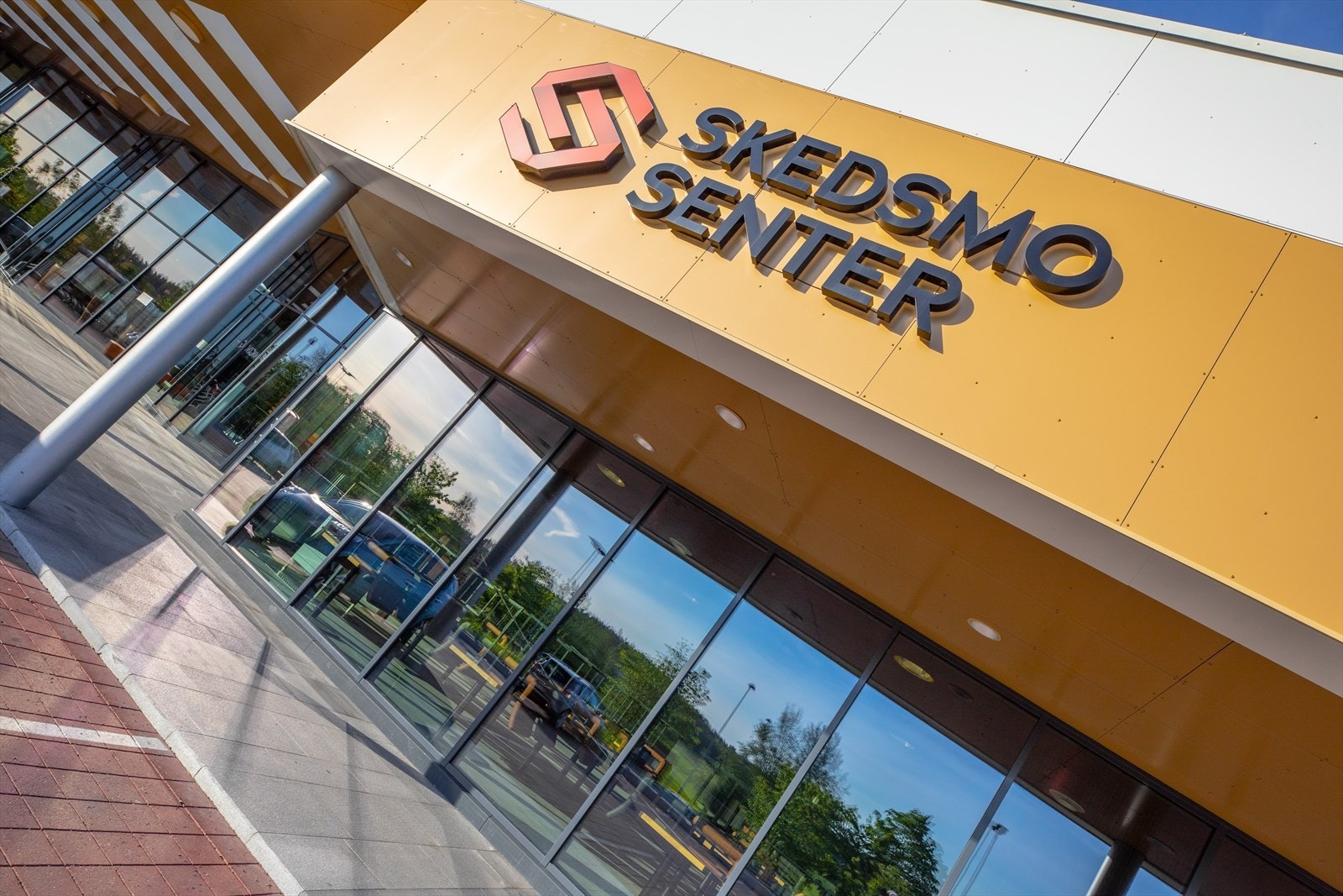 Skedsmo Senter har et godt utvalg butikker og tjenester man trenger i hverdagen. Galleribilde