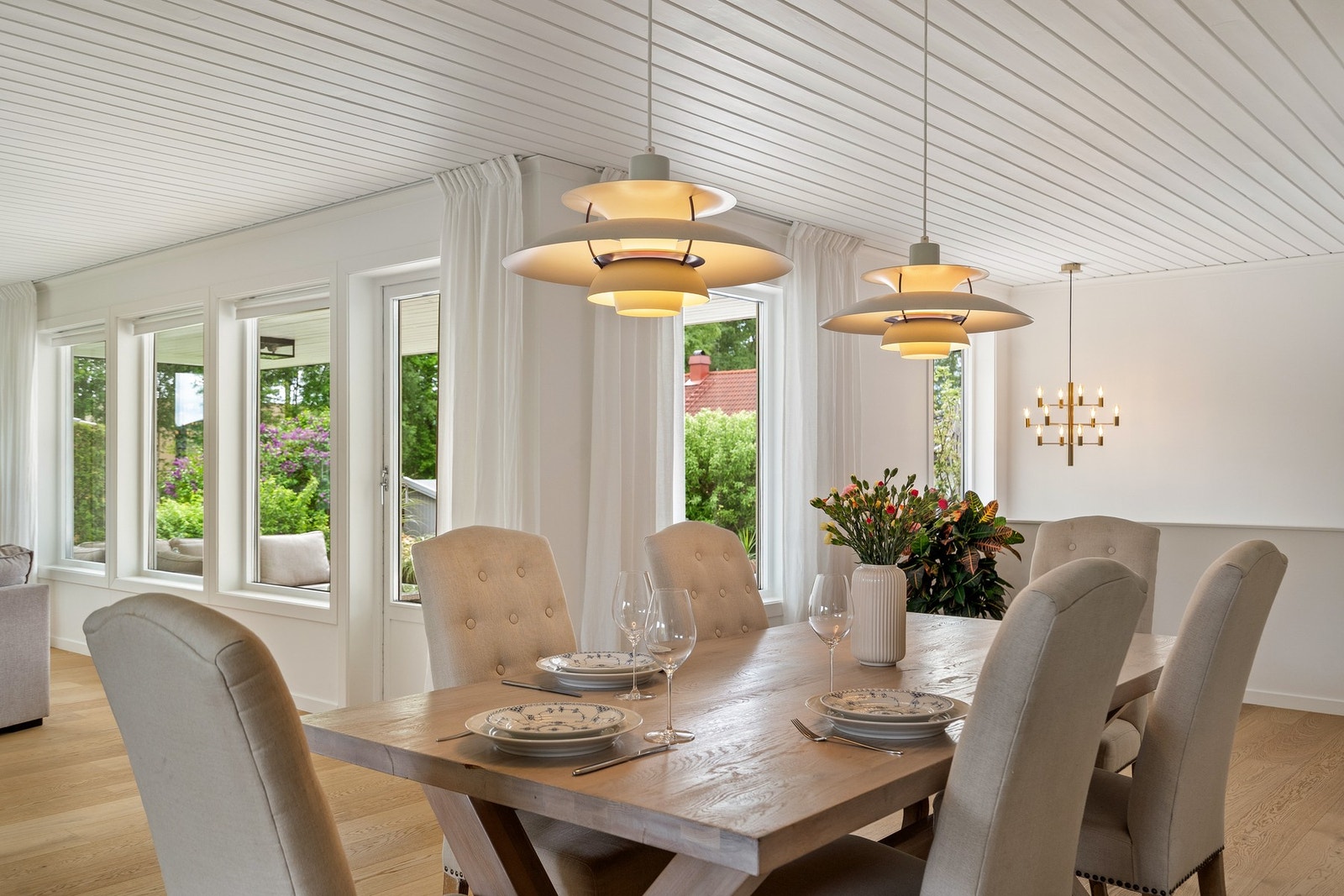 Her kan man dekke langbord til hyggelige lag for familie og venner Galleribilde