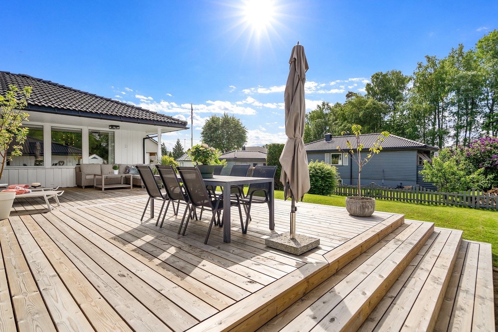 Her kan man nyte sommer og sol fra tidlig til sent Galleribilde
