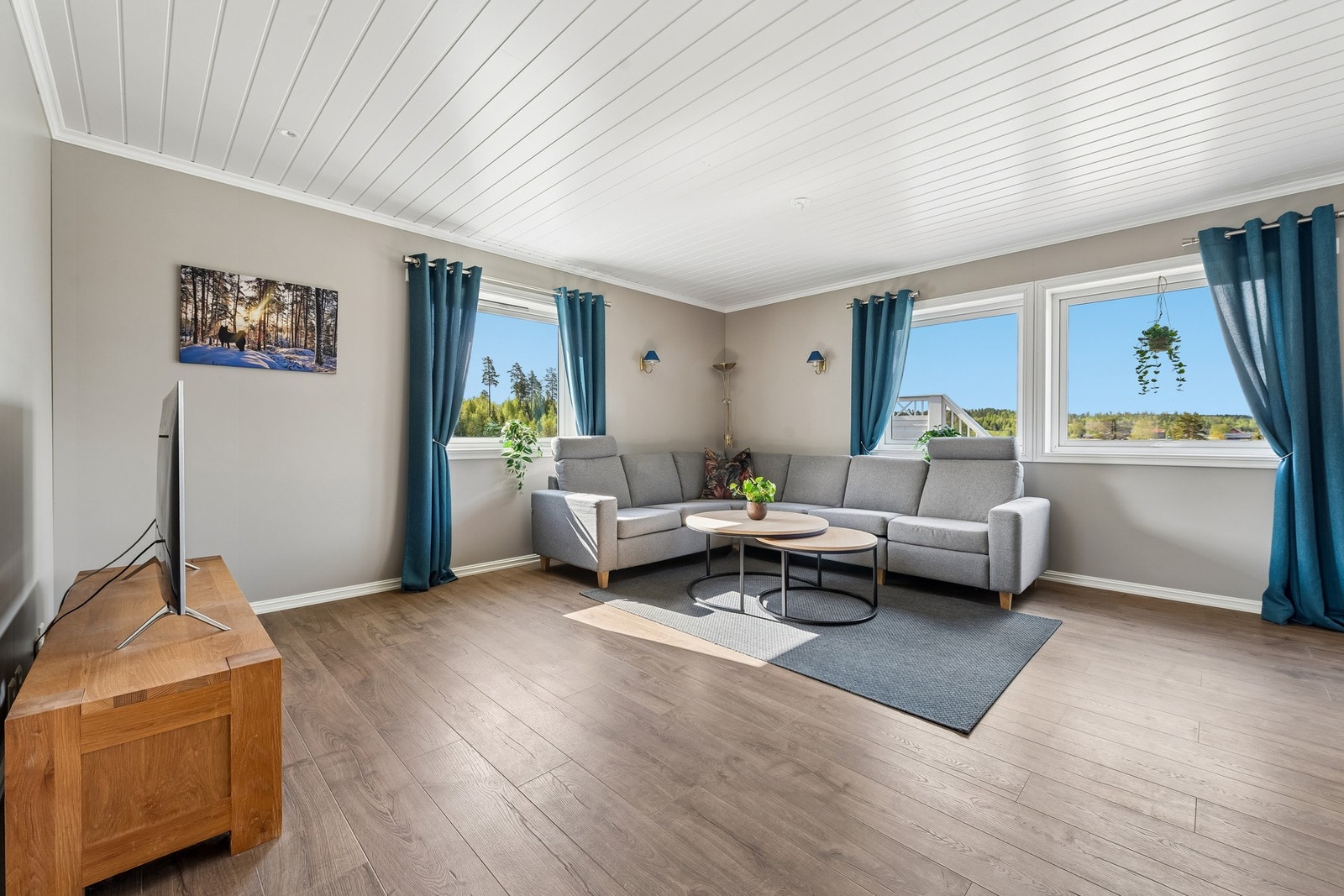Her er det god nok plass til både fest og hverdag Galleribilde