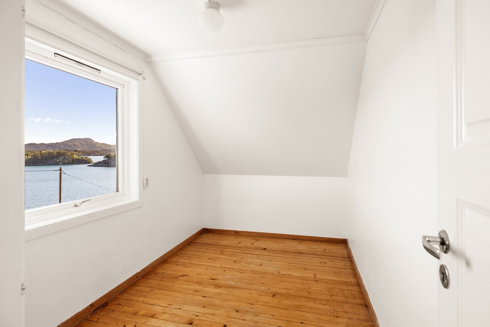 Soverom 3 og 4 er tilnærmet samme størrelse, 7,2m² og 7,4m² Galleribilde