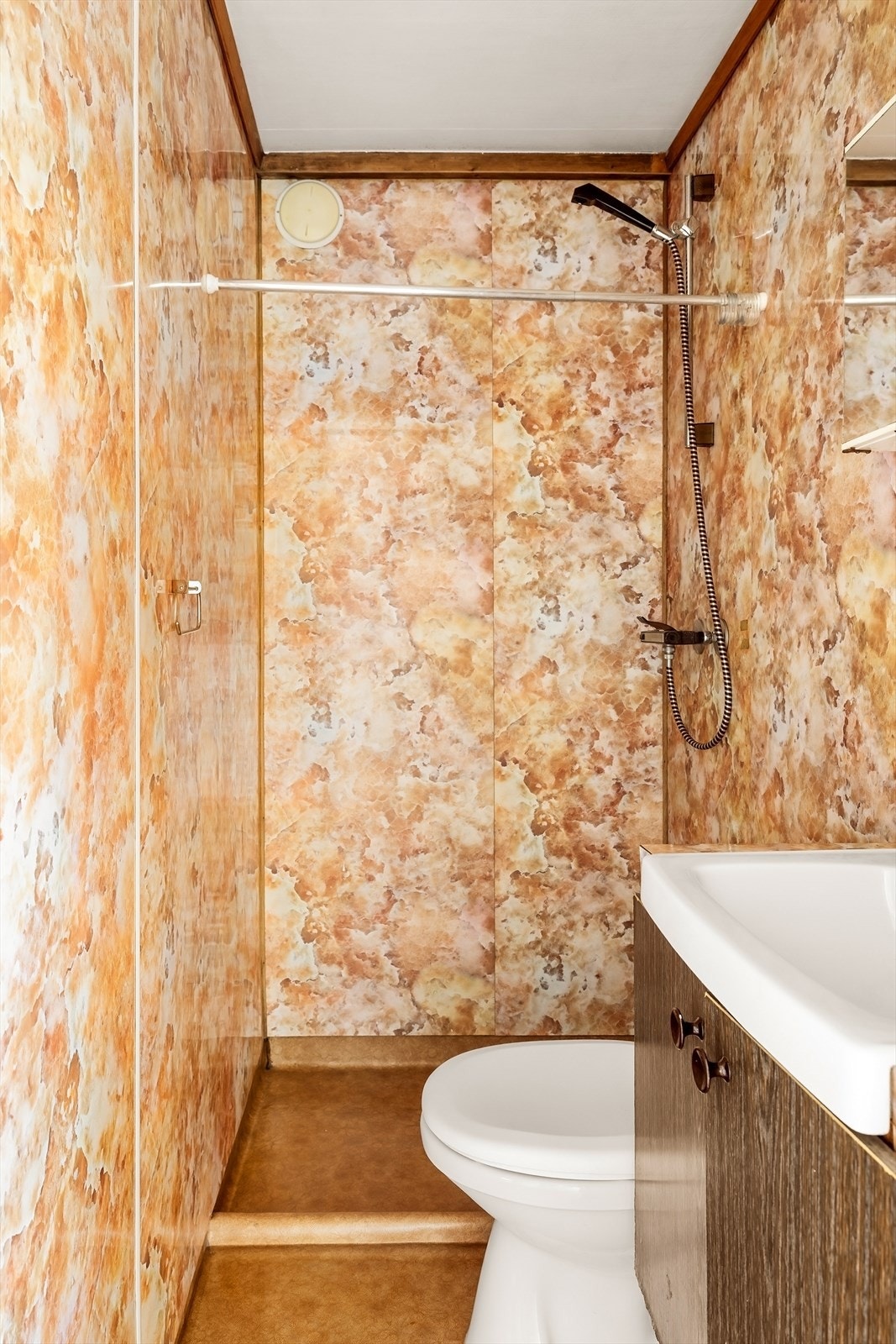 Badet måler 2,1m² Galleribilde
