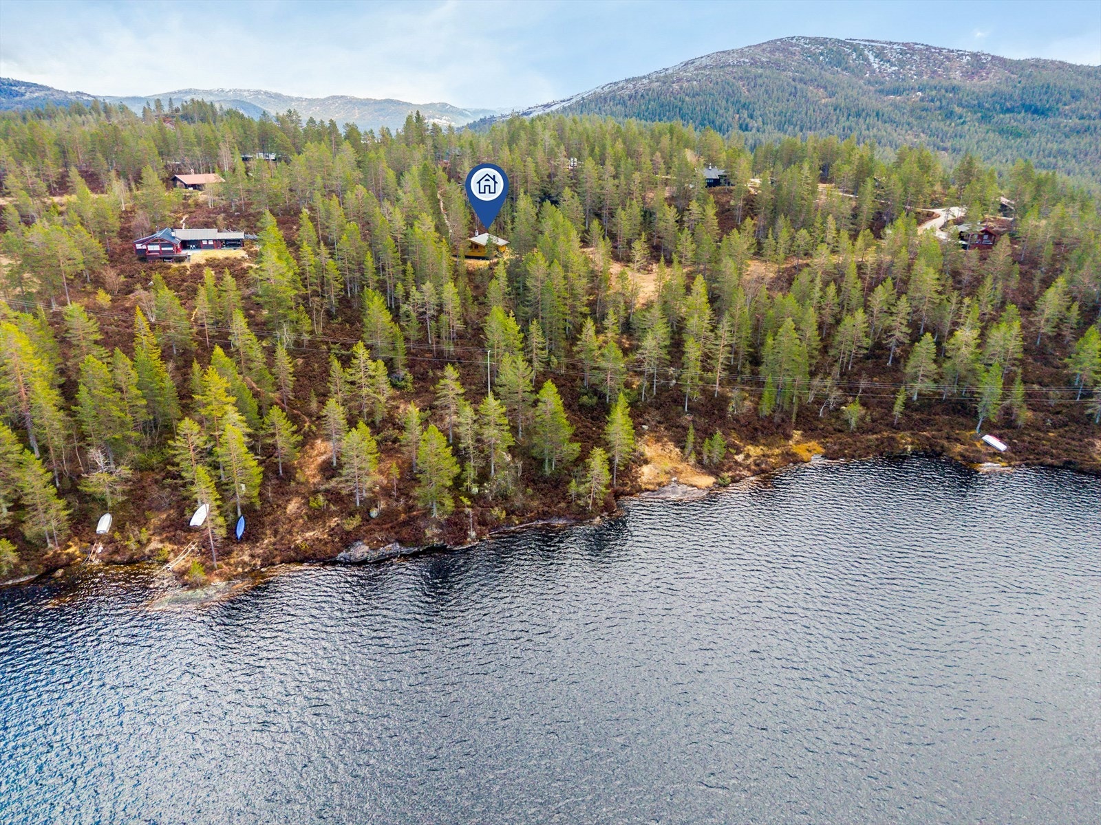 Vinterstid kjøres det opp skiløyper i området så snart snøforholdene tillater det. Galleribilde