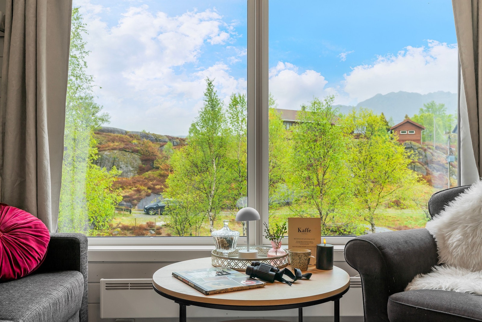 Tenk å nyte en god kaffe og en lite sjokoladebit etter en lang gåtur her. Galleribilde