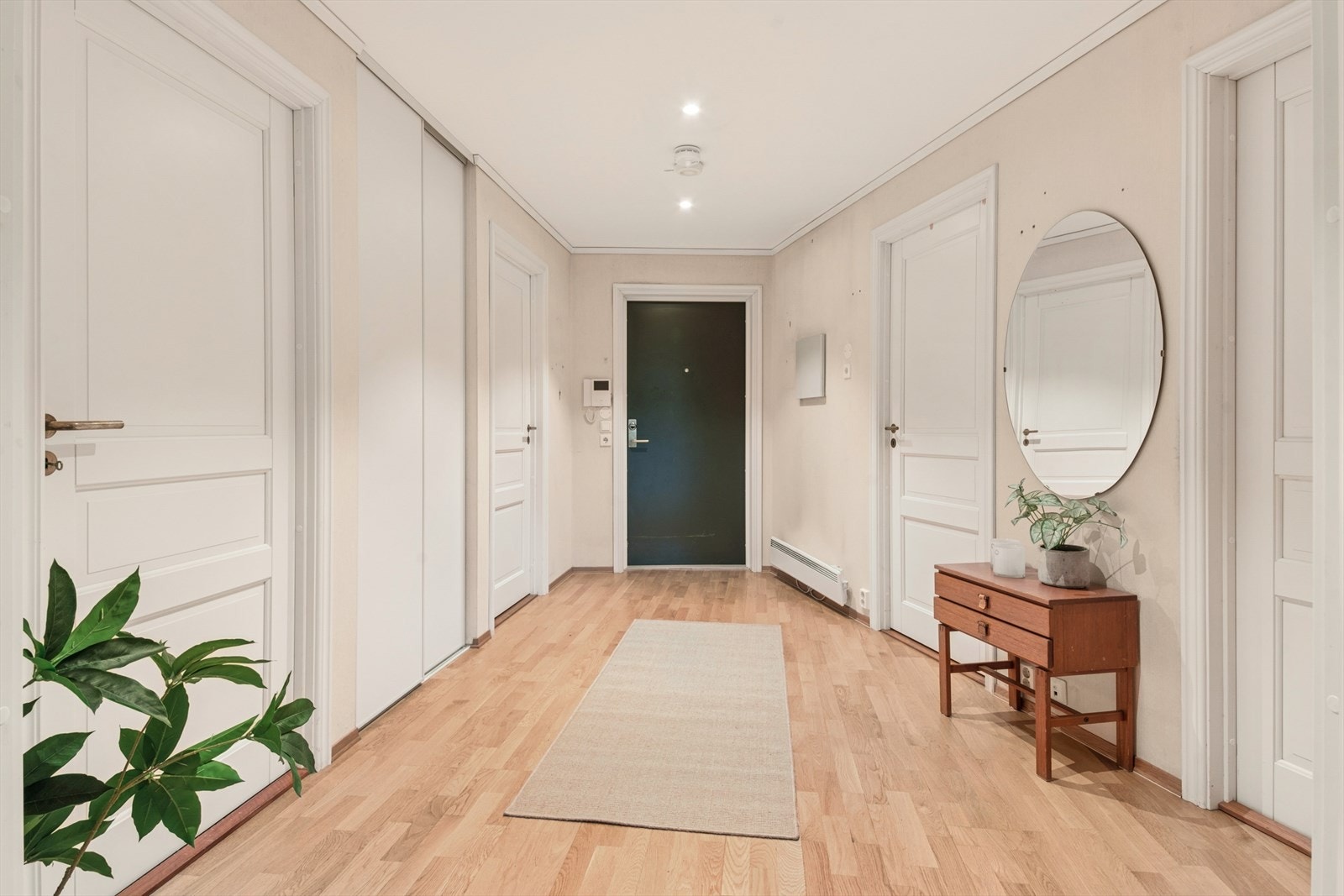 Velkommen inn til en stor entrè Galleribilde