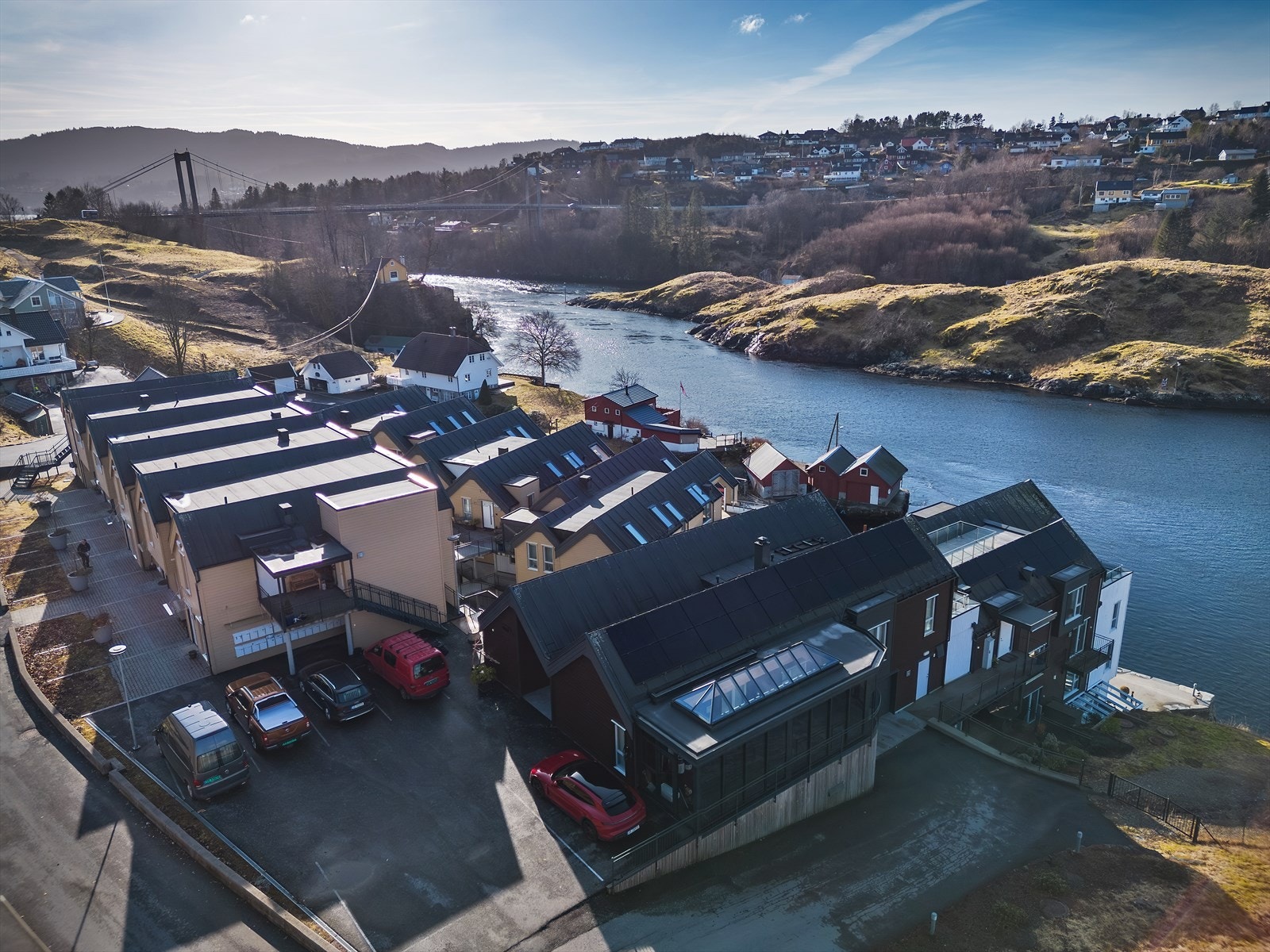 Herfra er det gangavstand til offentlig transport og flotte turområder. Galleribilde