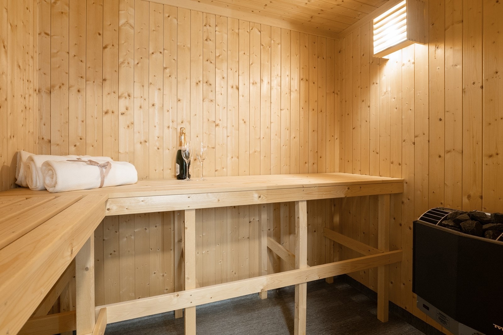 Badstue med elektrisk ovn, etablert i 2007. Galleribilde