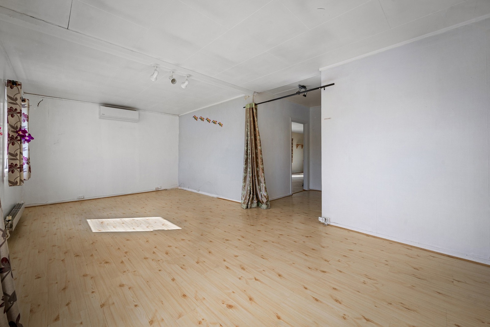 Det er også varmepumpe i denne stuen Galleribilde