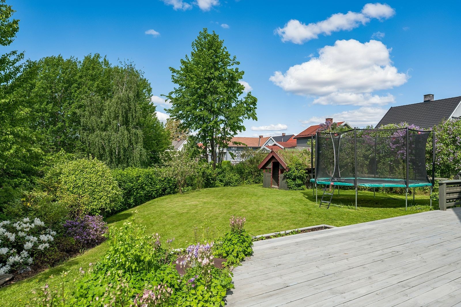 Uteområder perfekt for en solfylt sommerdag Galleribilde