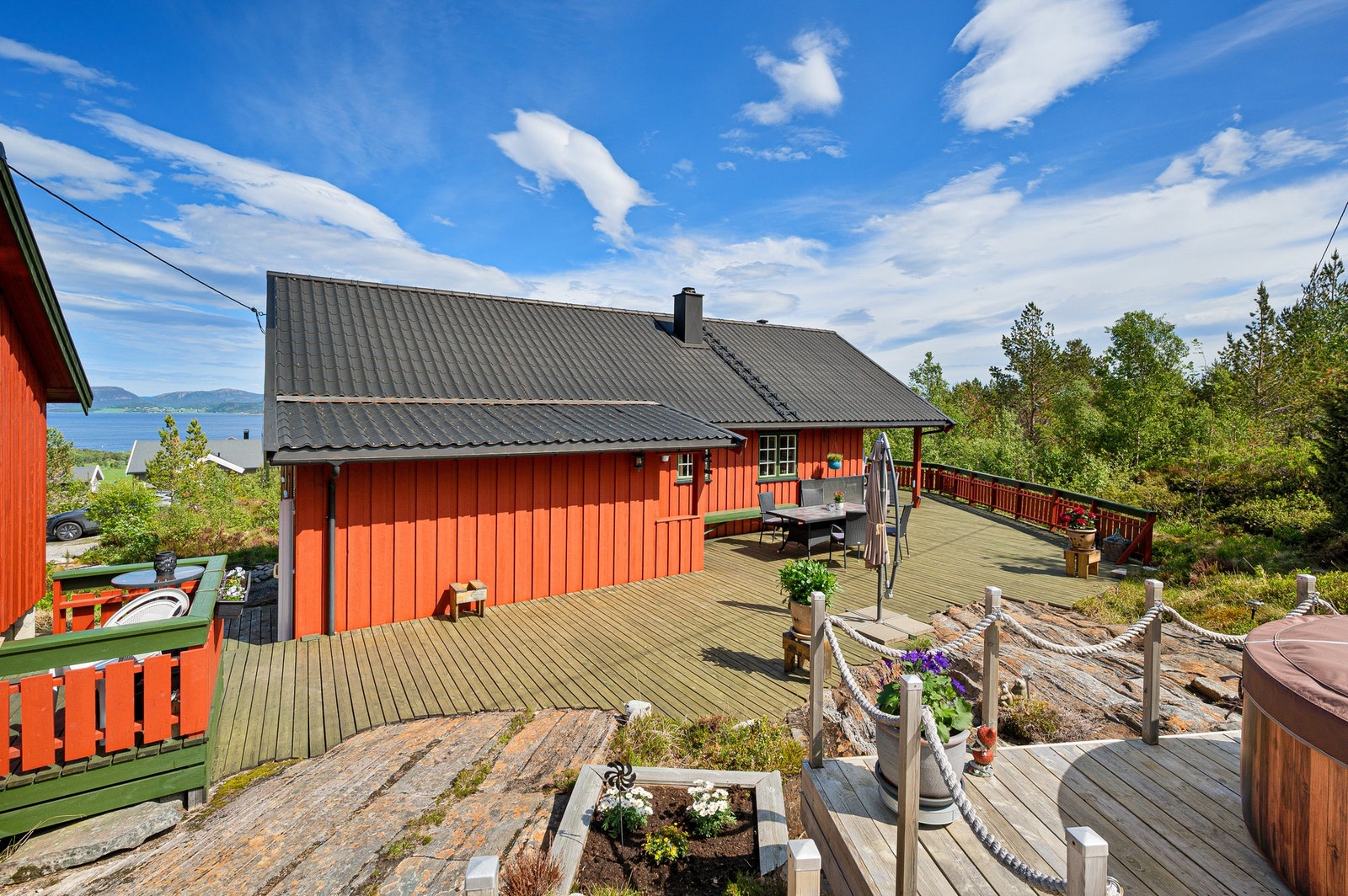 Et perfekt uteparadis på sommerhalvåret. Galleribilde