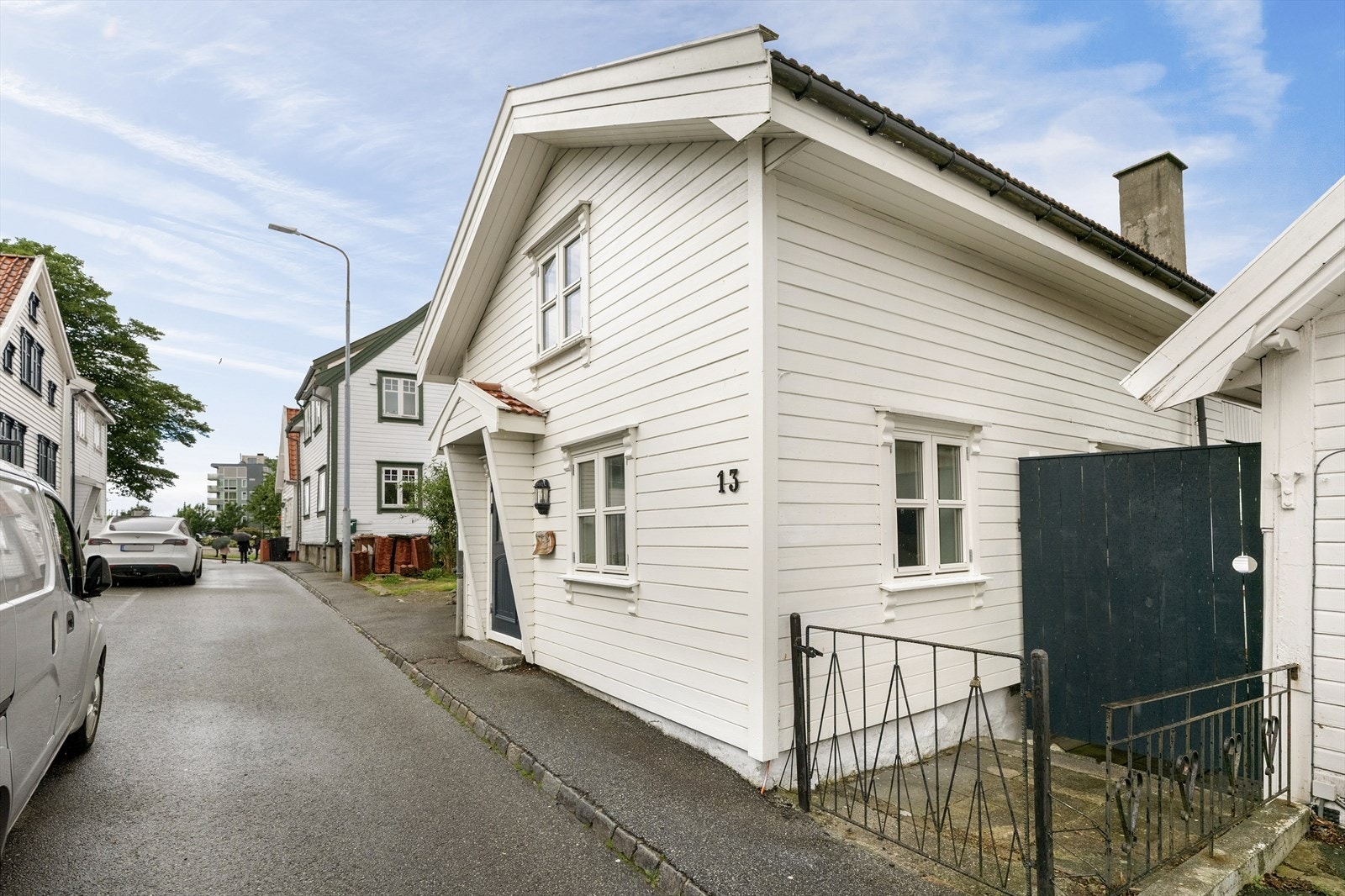 Murgata 13 har en svært attraktiv beliggenhet på Vestre Platå et populært område med nærhet til både kultur, natur og byens pulserende liv. Galleribilde