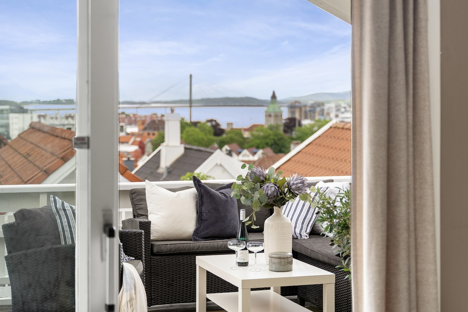 Området er veletablert og svært attraktivt med nærhet til byliv, kulturliv og grønne omgivelser. Galleribilde