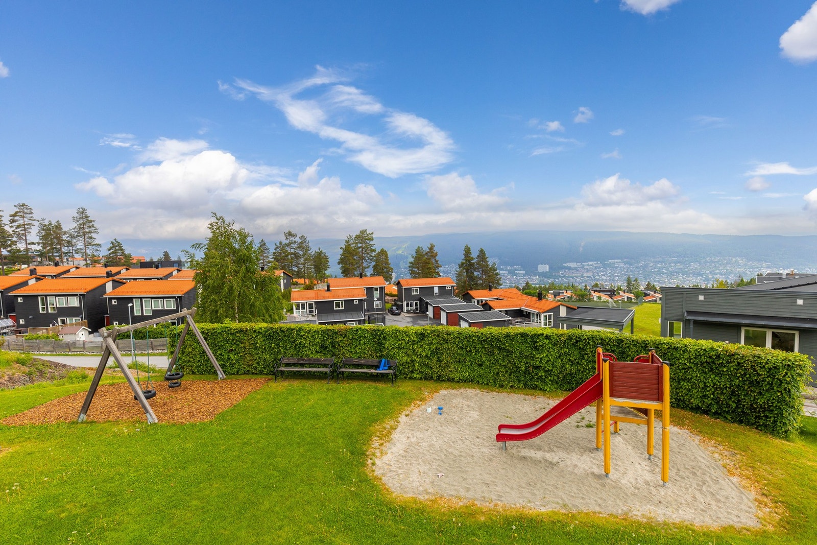 Lekeplass like i nærheten. Galleribilde