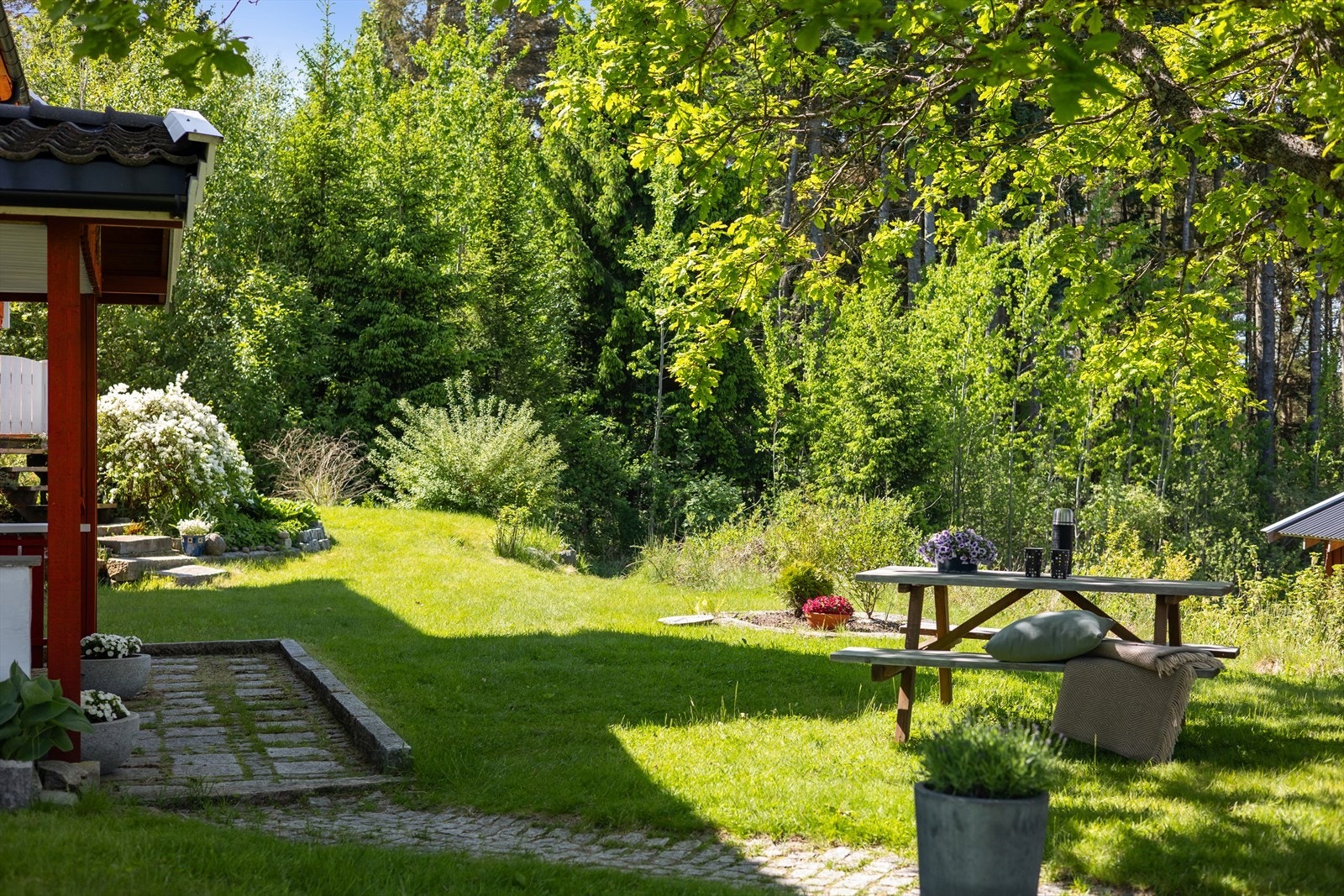 Stor tomt med mange muligheter Galleribilde