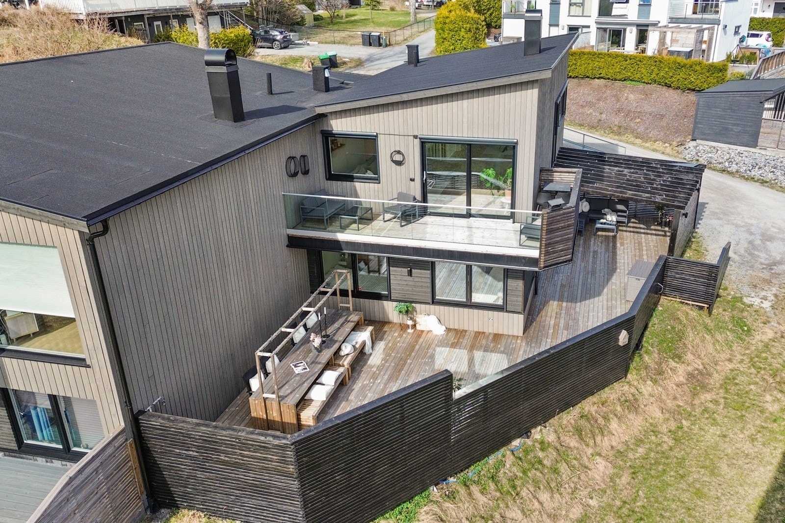 Fine uteplasser med gode solforhold Galleribilde