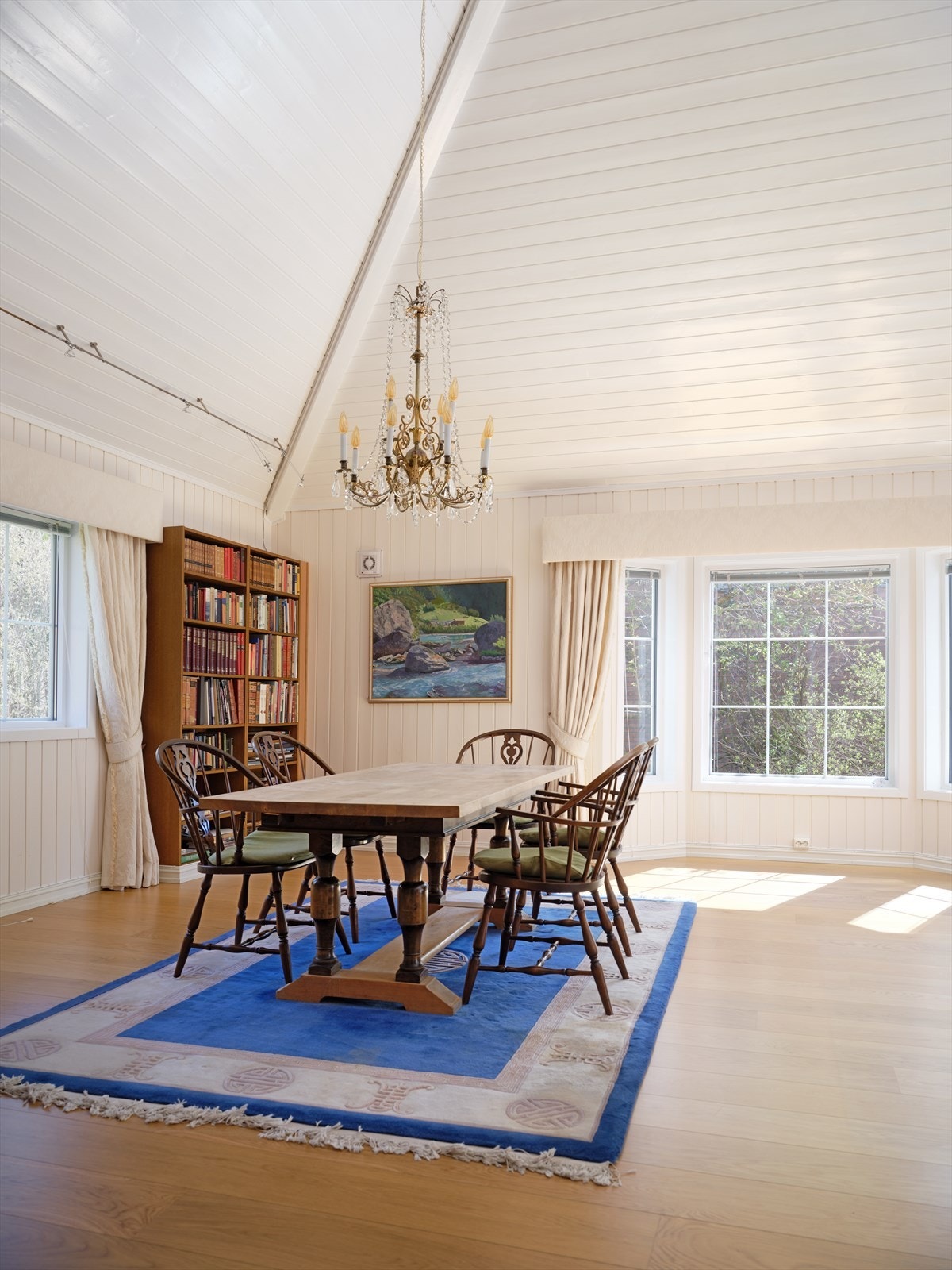 Den åpne løsningen gir fleksible møbleringsmuligheter for ulike soner. Galleribilde