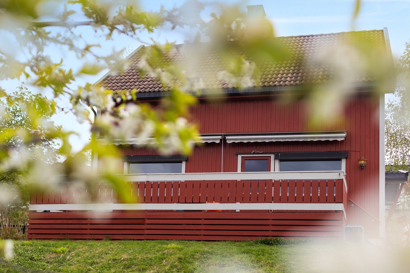 Den utvendige kledningen på huset er fra år 2000. Galleribilde