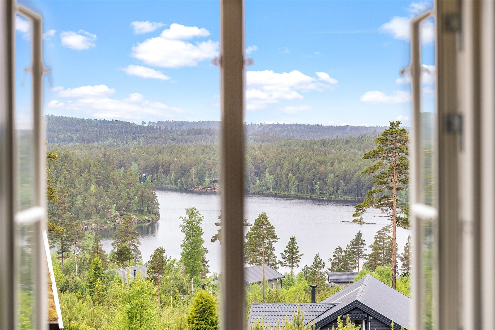 Denne idylliske utsikten kan bli din! Galleribilde