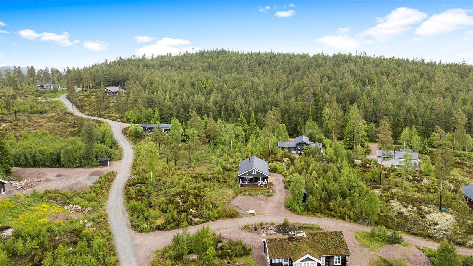 Rømskog er et ekte naturparadis. Området inviterer til friluftsliv året rundt, med ro, frisk luft og naturskjønne omgivelser som bakteppe for et aktivt liv. Galleribilde