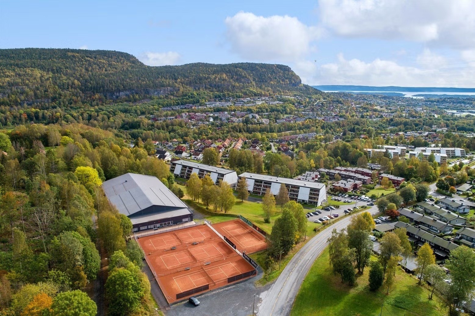 Kort vei til Vestre Bærum Tennisklubb Galleribilde