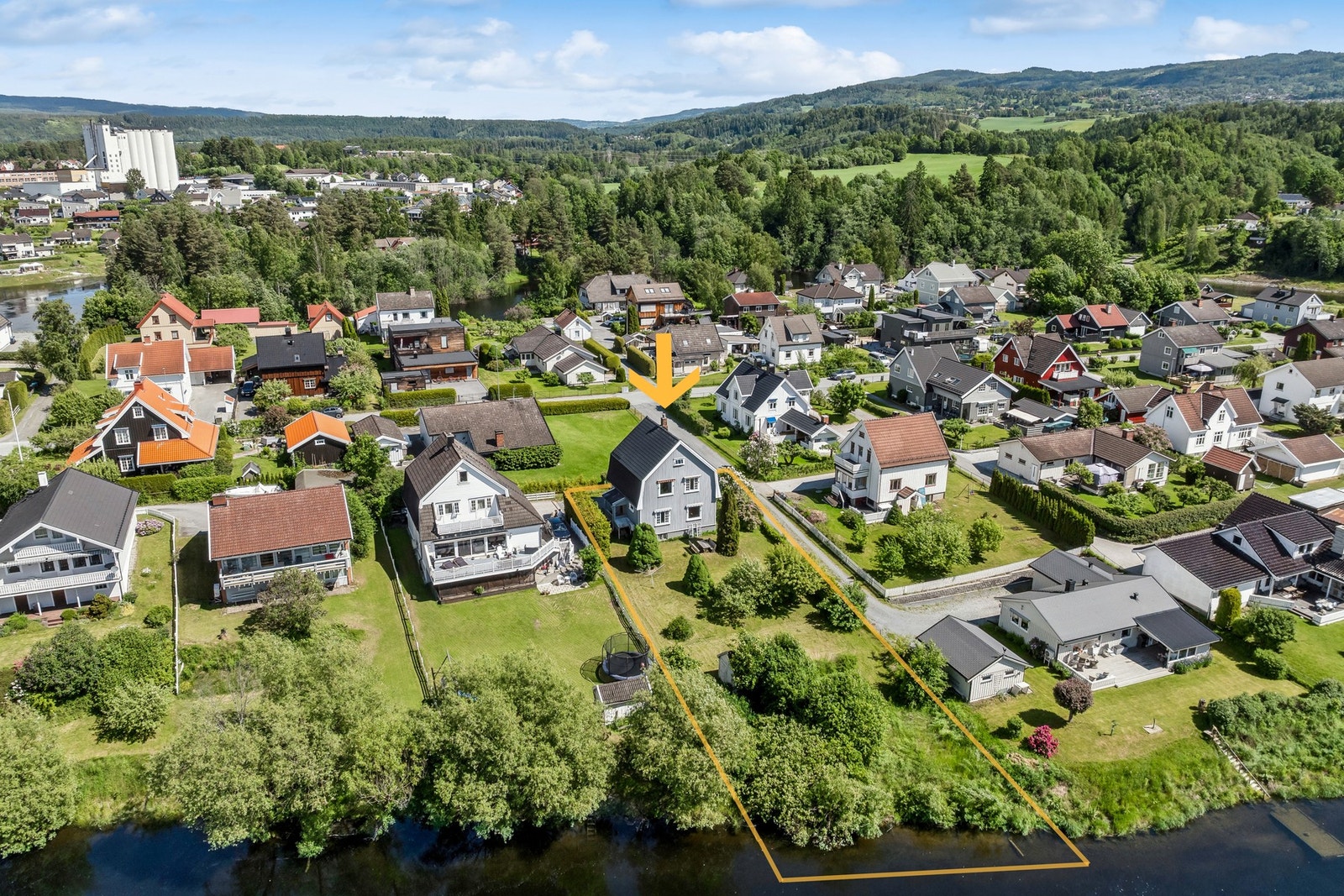 Gunn Margit Andreassen v/Privatmegleren Hønefoss har gleden av å presentere Holtgata 2B! Galleribilde