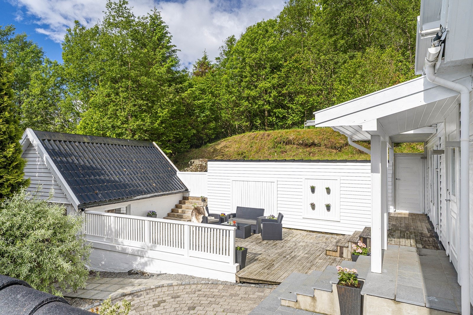 Her bor man privat og usjenert, uten naboer tett på eller innsyn til eiendommen. Galleribilde