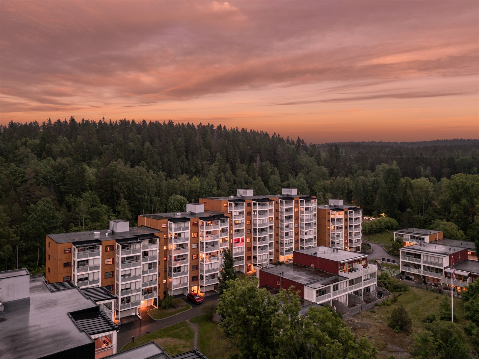 Velkommen til Furua borettslag- et hyggelig borettslag med et godt bomiljø. Galleribilde