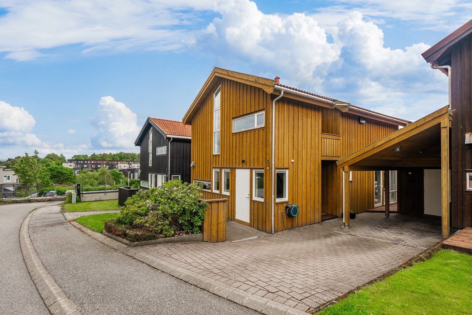 Enebolig på populære Skadberg Sør! Galleribilde