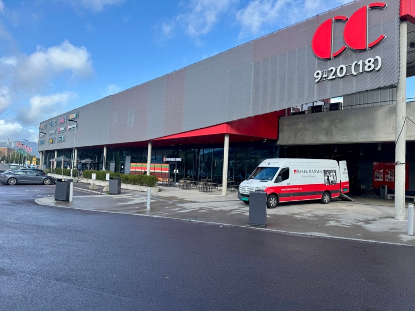 Kun et par steinkast til CC shoppingssenter Galleribilde