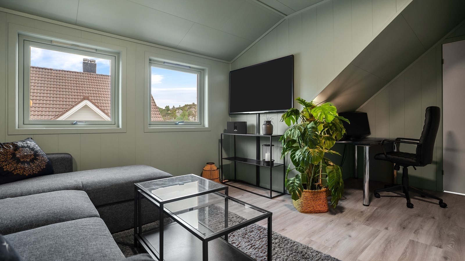 Loftstue med kontorkrok Galleribilde
