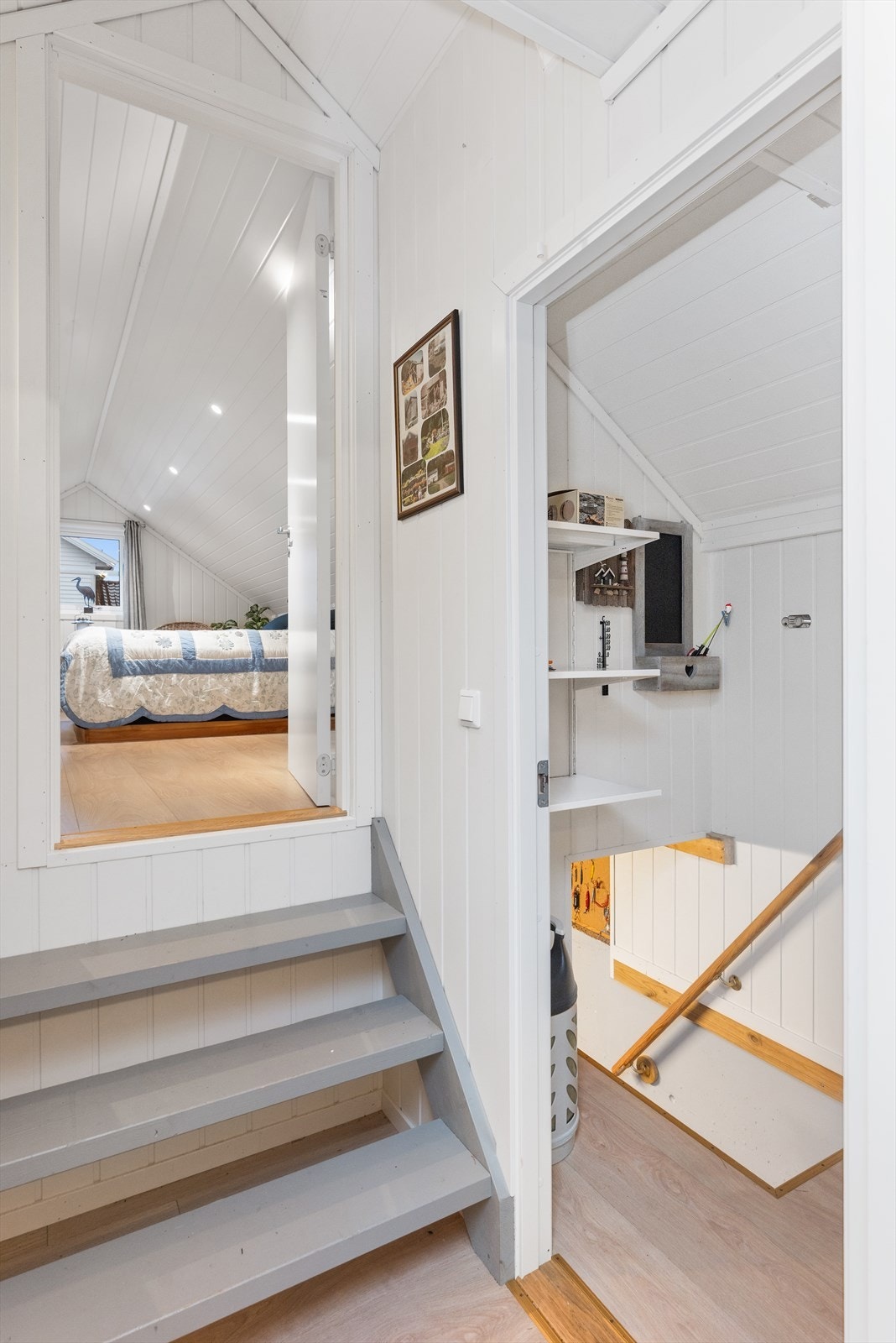 samt innredet rom Galleribilde