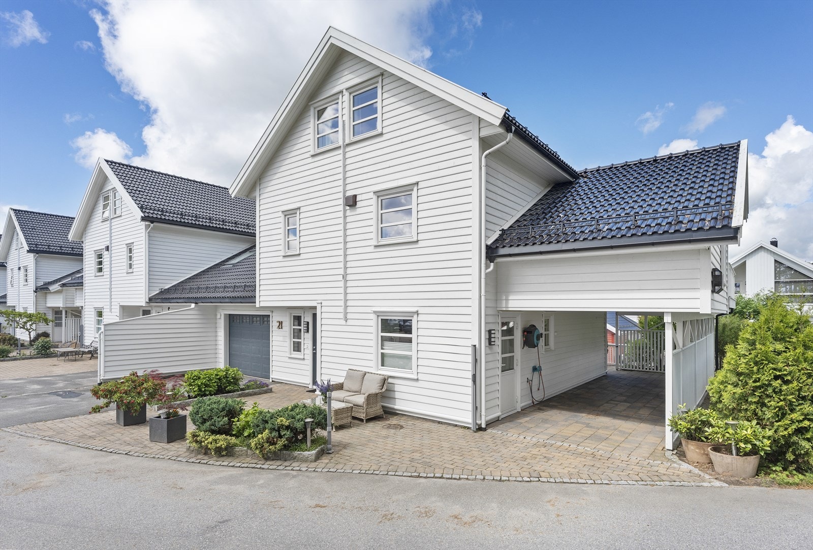 Garasje og carport Galleribilde