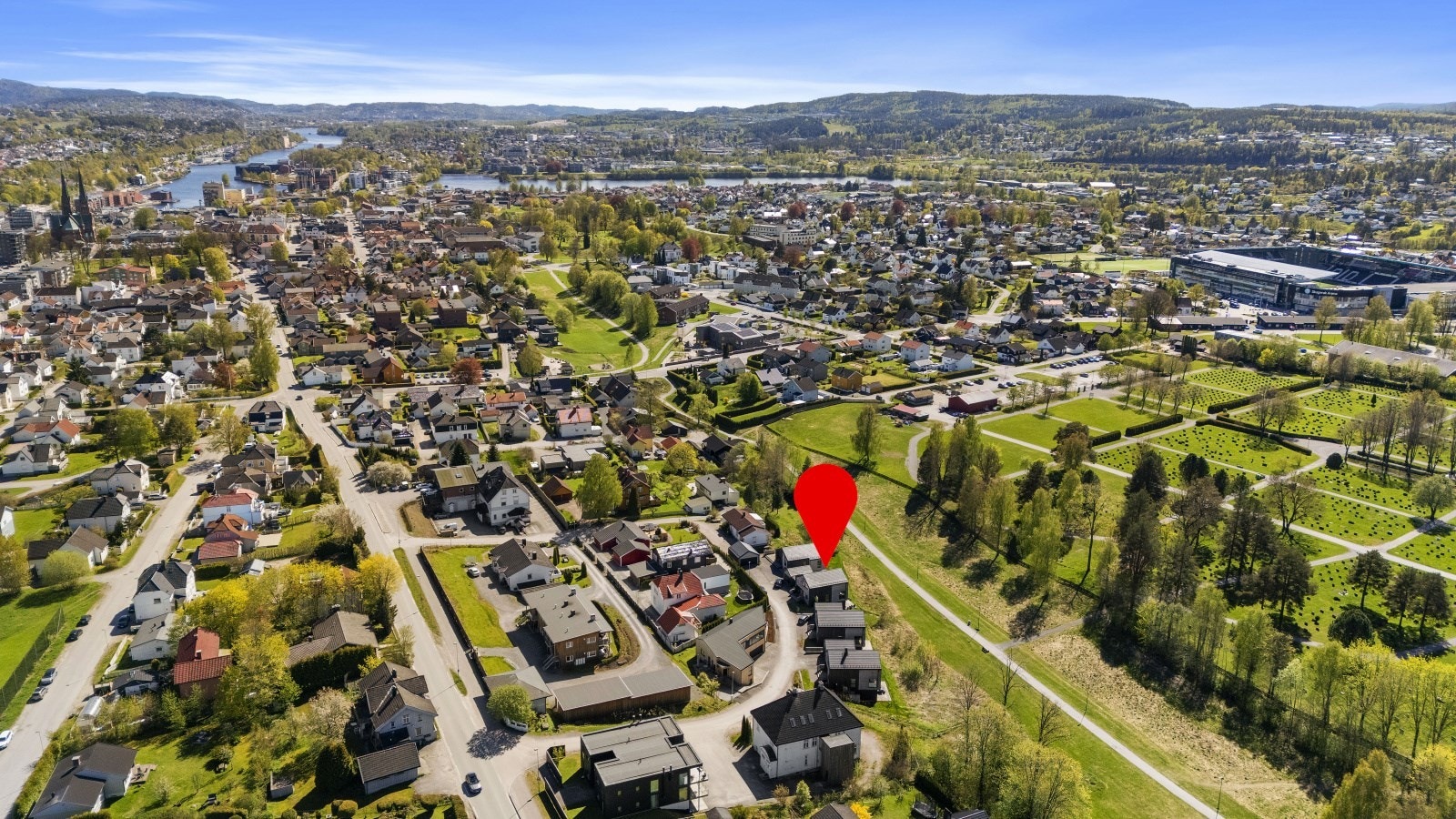 Beliggenheten gir enkel tilgang til sentrum, Odd Stadion og rekreasjonsområder. Galleribilde