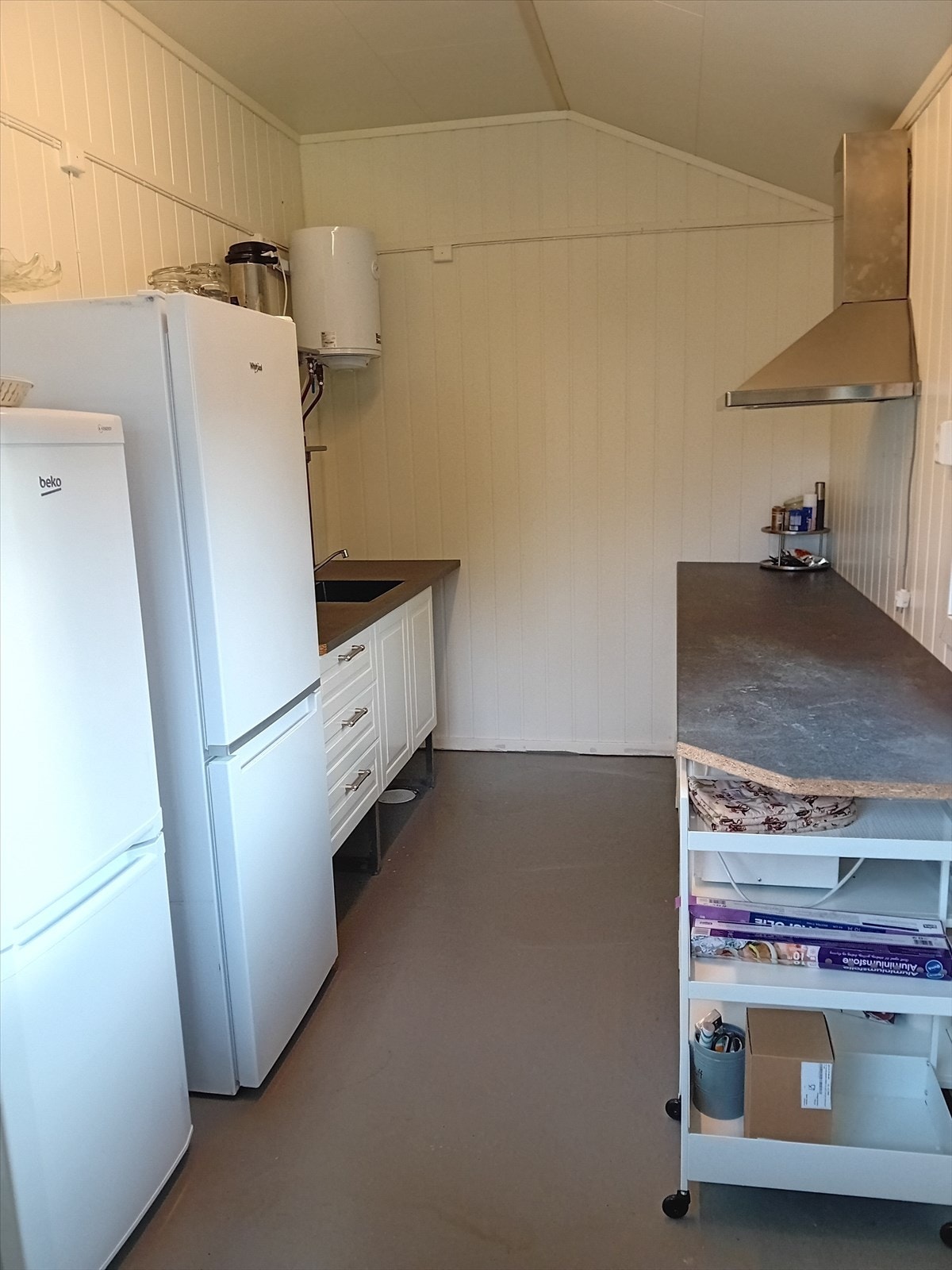Vaffelbu m/toaletter. Privat foto Galleribilde