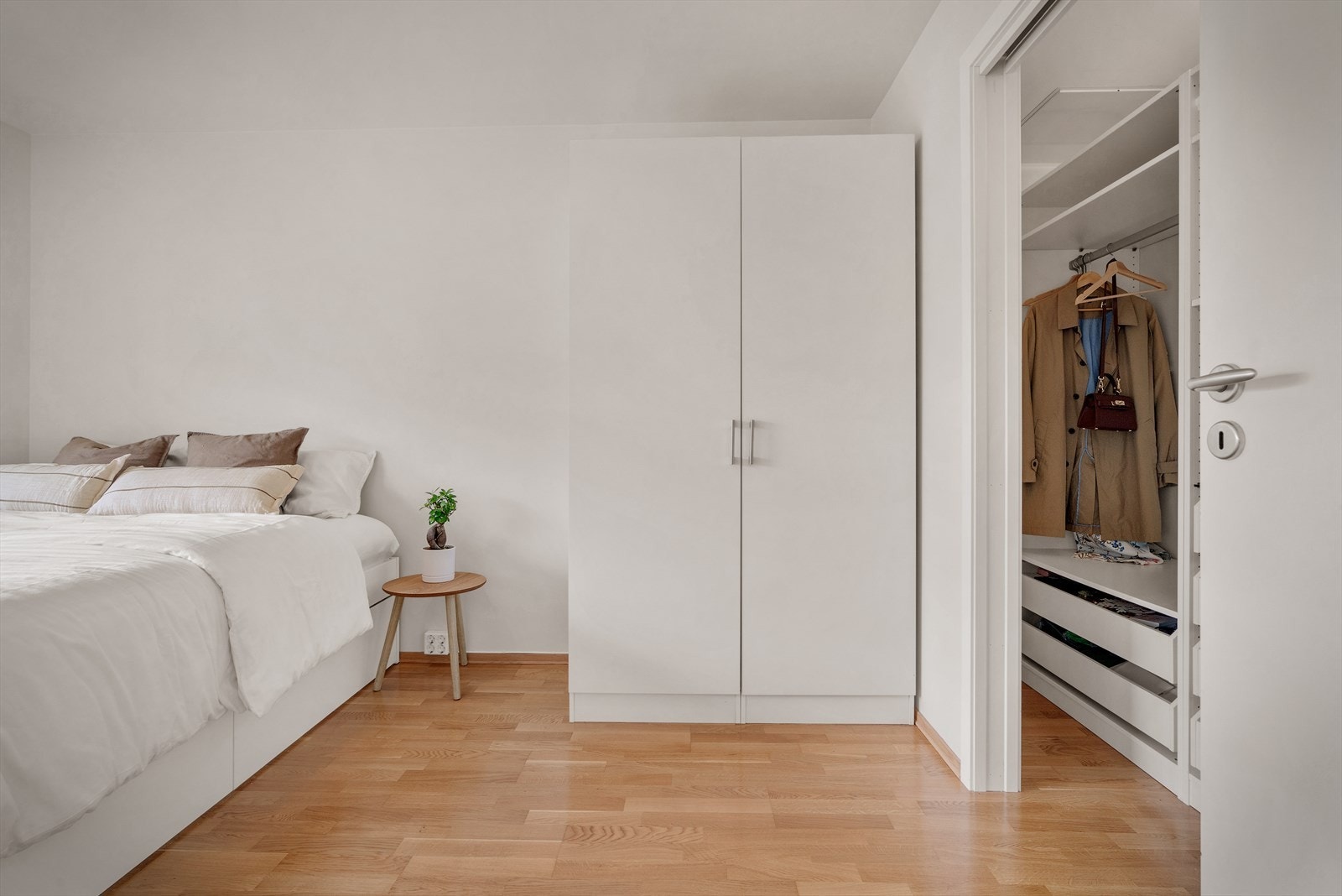 - Soverom 1 måler 10,4m² - Galleribilde