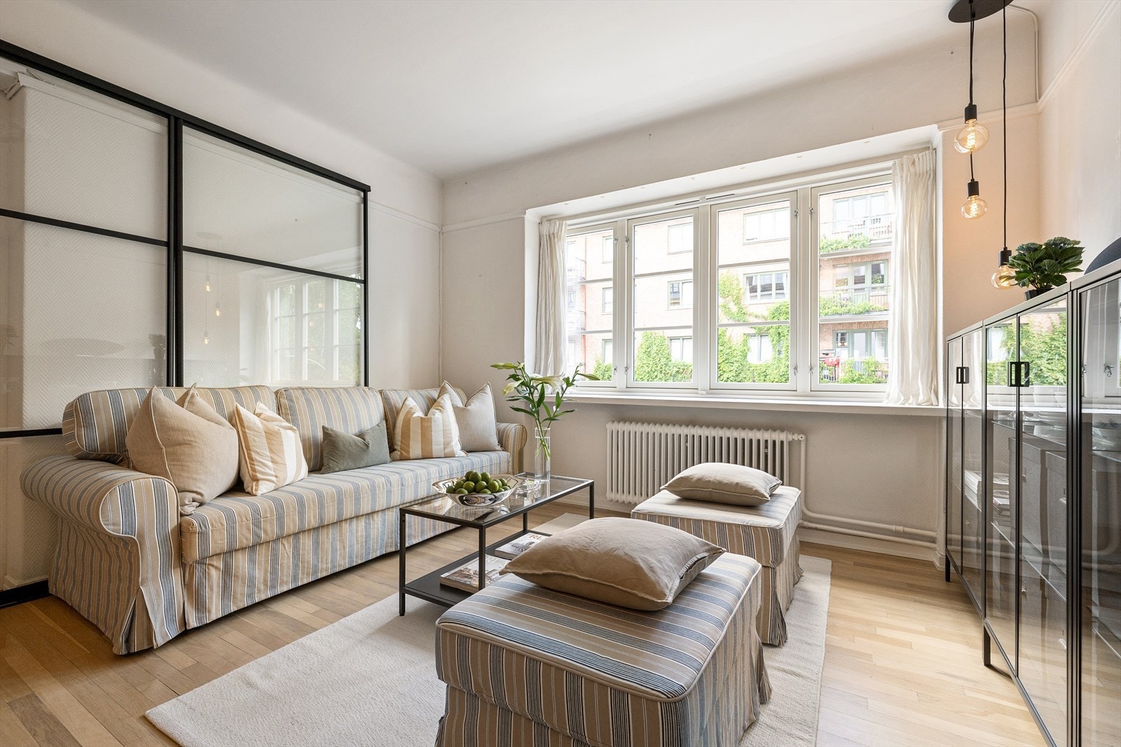 Rommet har flere soner og flere muligheter for ønsket innredning. Galleribilde
