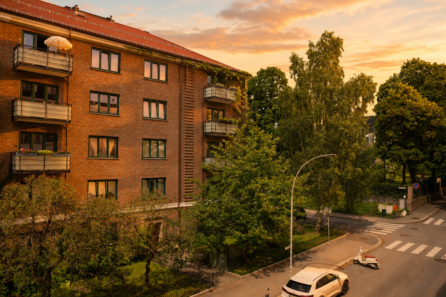 Fra leiligheten har du idyllisk utsyn mot grøntarealer med flere fasjonable eiendommer omkranset. Galleribilde