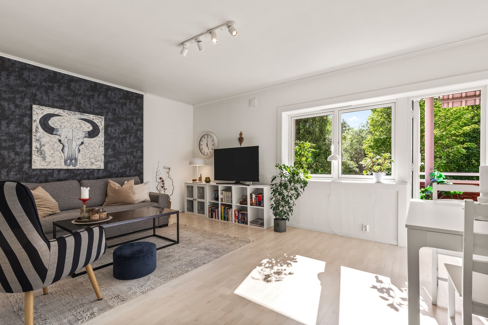 Leiligheten har en god og innflytningsklar standard på alt av innredning og overflater. Galleribilde