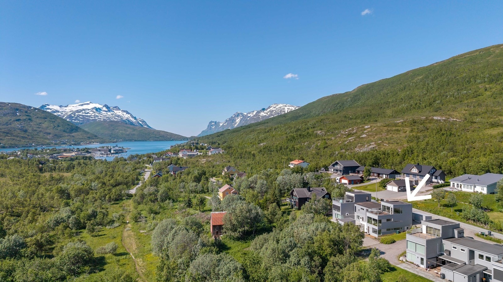 Huset markert med pil Galleribilde