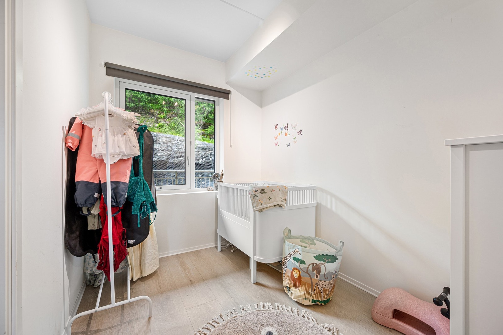 Soverom 2 måler ca. 6m². Galleribilde