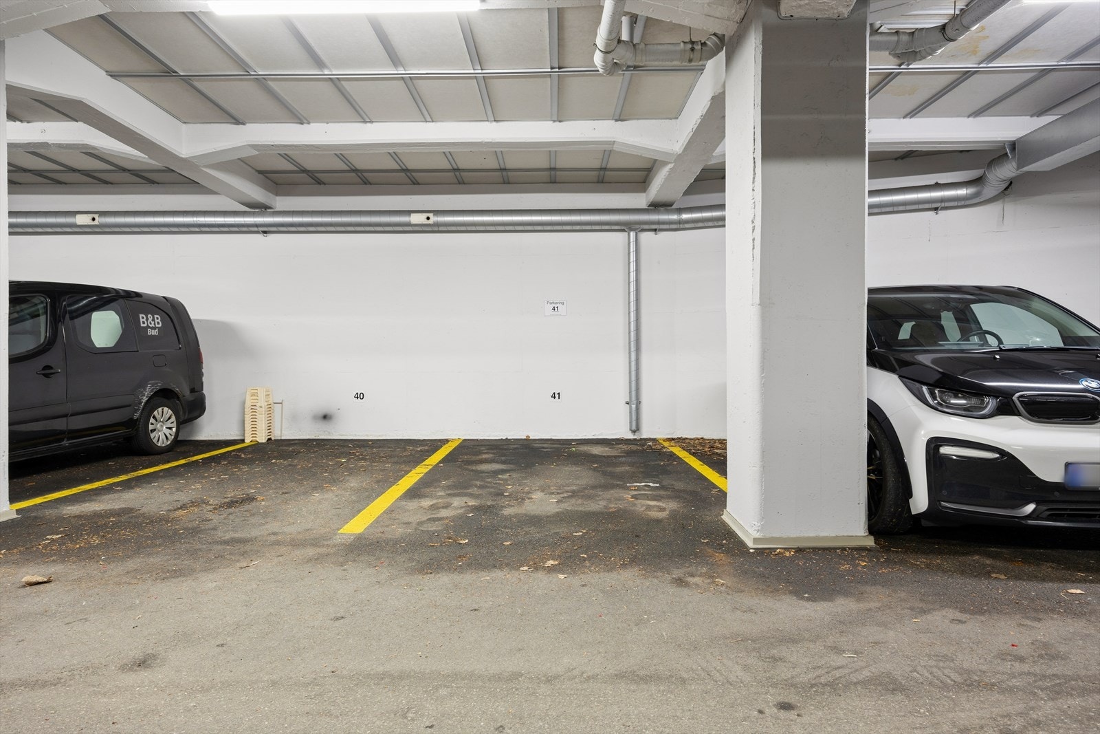 Sameiet har installert kameraovervåking som dekker innganger og parkeringsplasser. Galleribilde