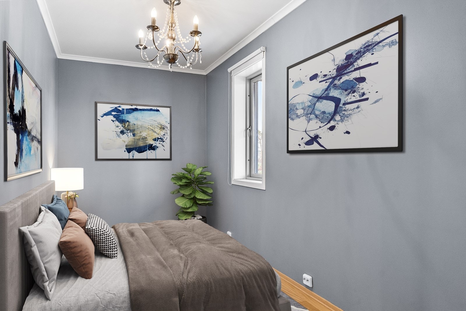 Leiligheten er innredet med tre pene og innbydende soverom, alle med gode møbleringsmuligheter og plass til garderobeløsninger. Galleribilde