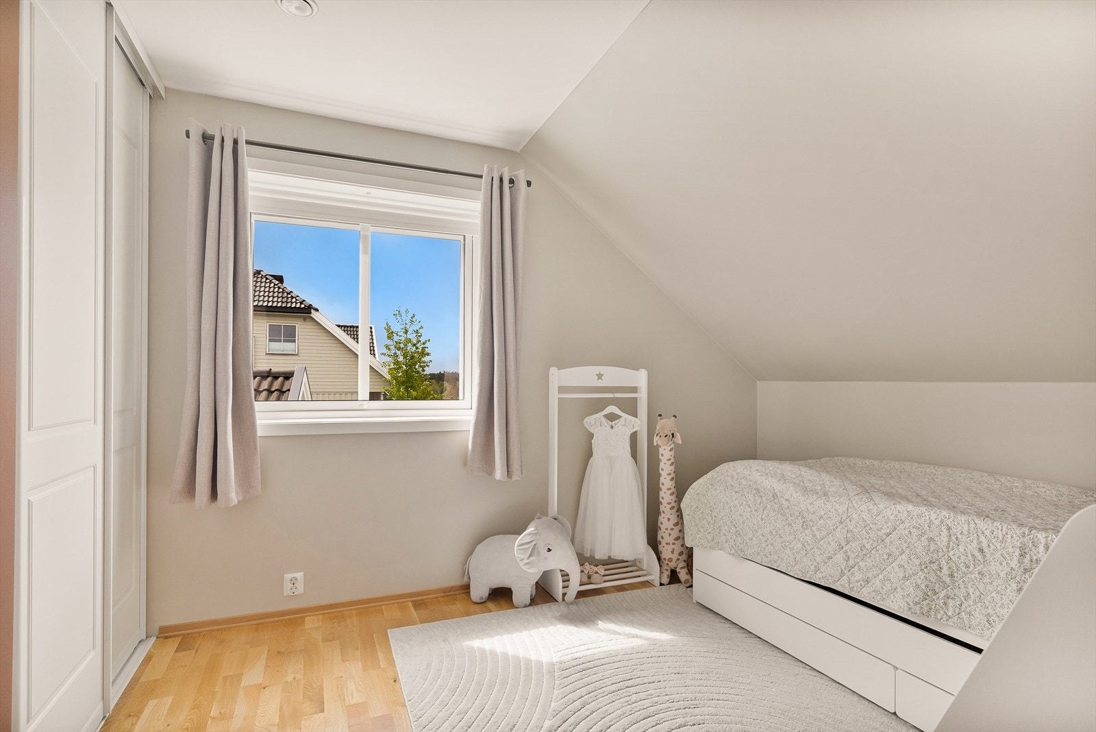 Boligen har balansert ventilasjon som sikrer et sunt inneklima i alle rom. Galleribilde