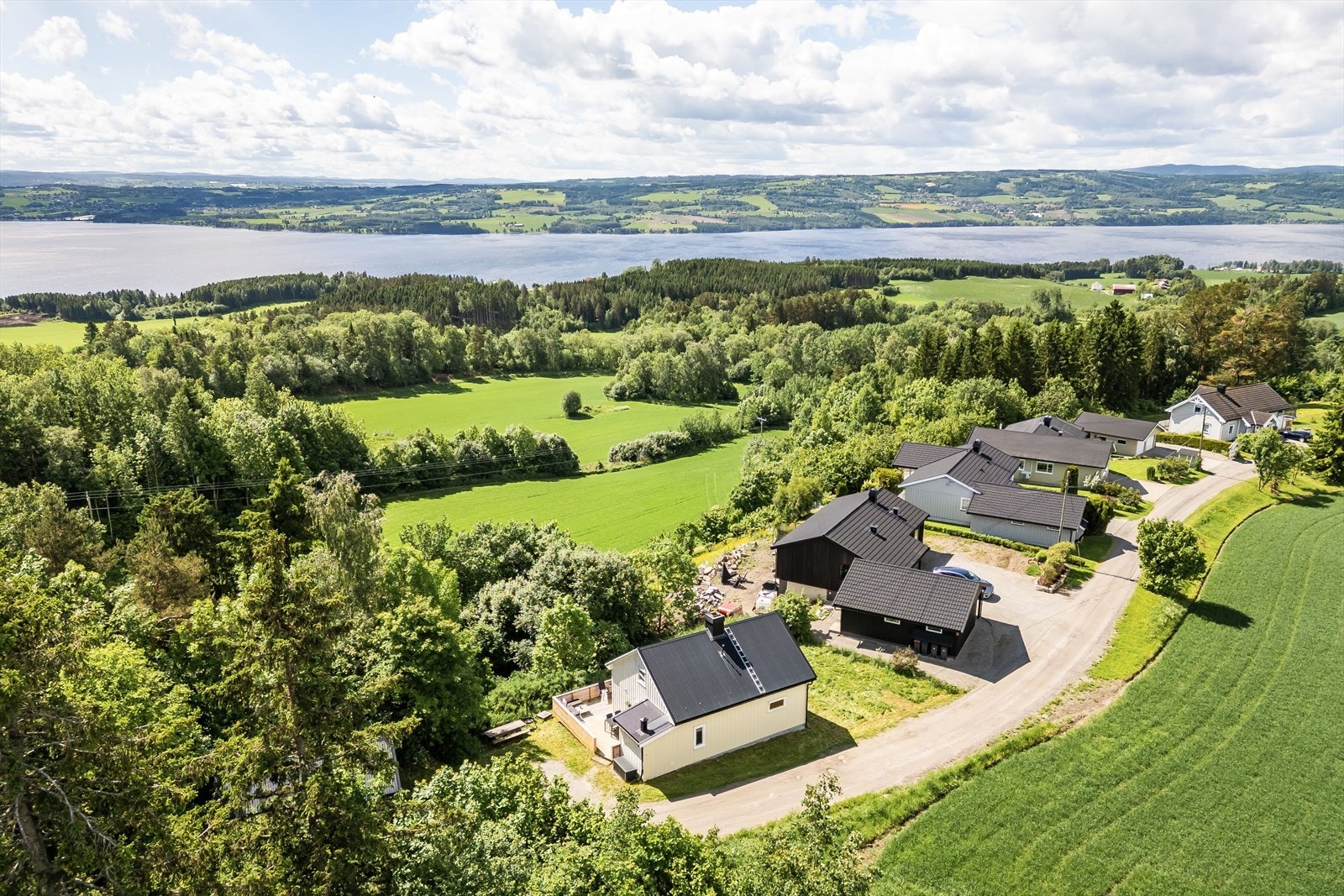 5049-3-1_062.jpg Galleribilde
