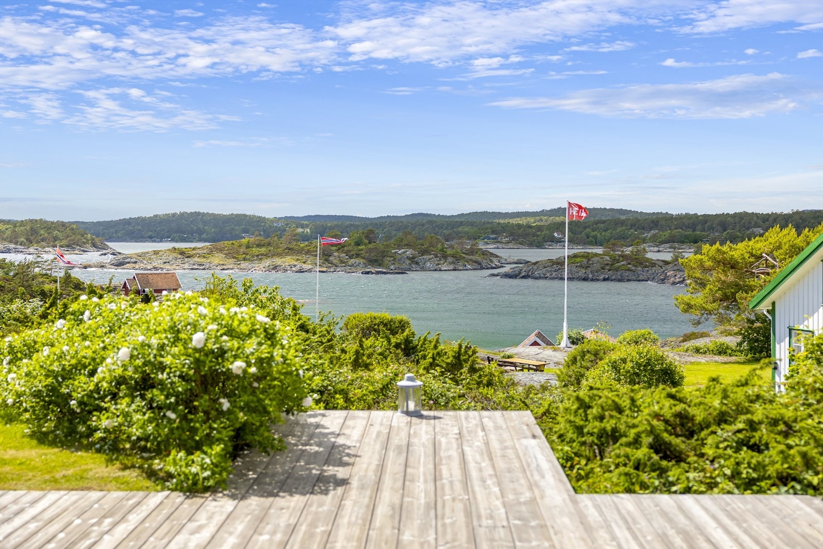 Nydelig utsikt mot vest - Optimale solforhold med sol fra tidlig morgen til seneste kveld. Galleribilde