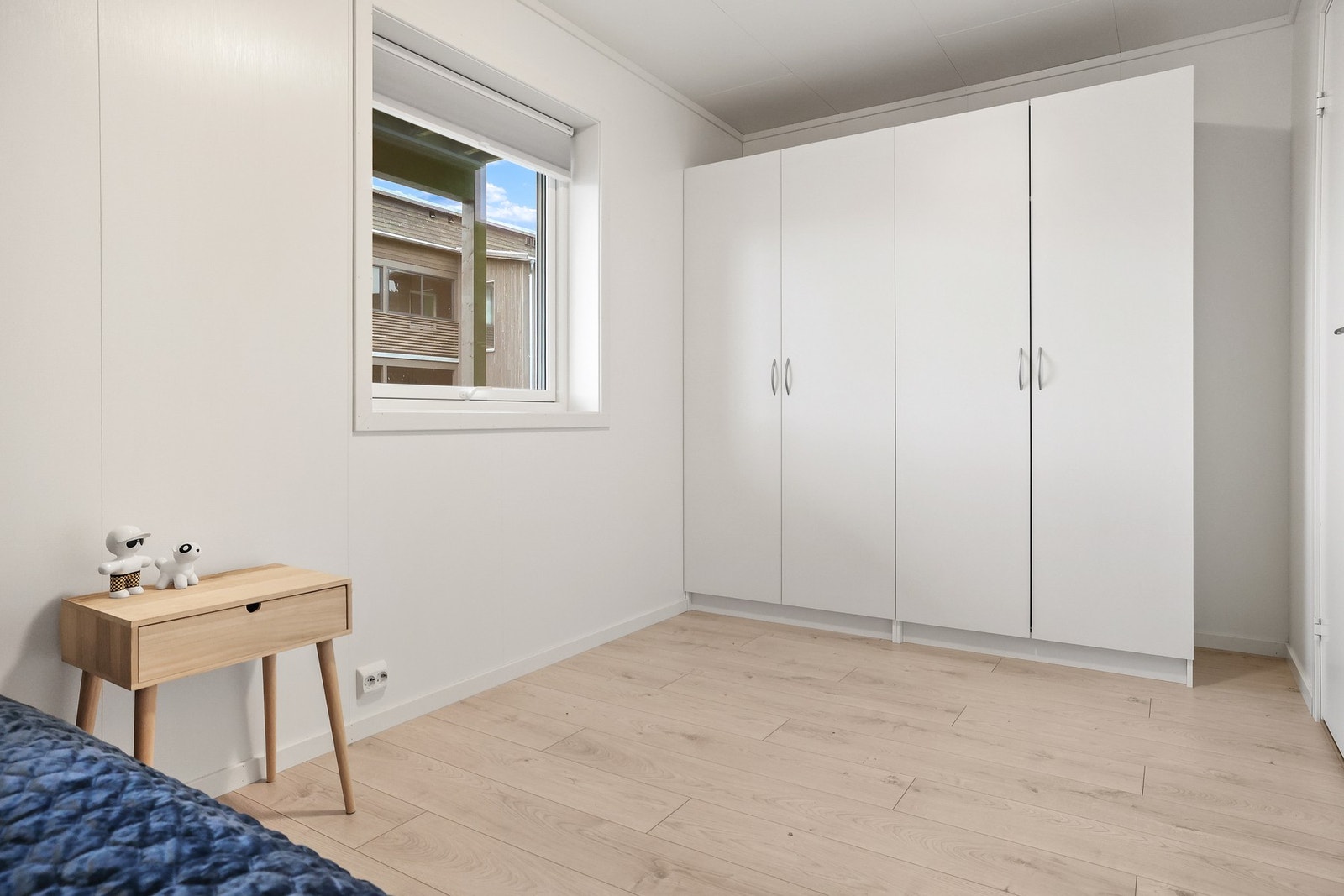 Også dette rommet er utstyrt med garderobeskap. Galleribilde
