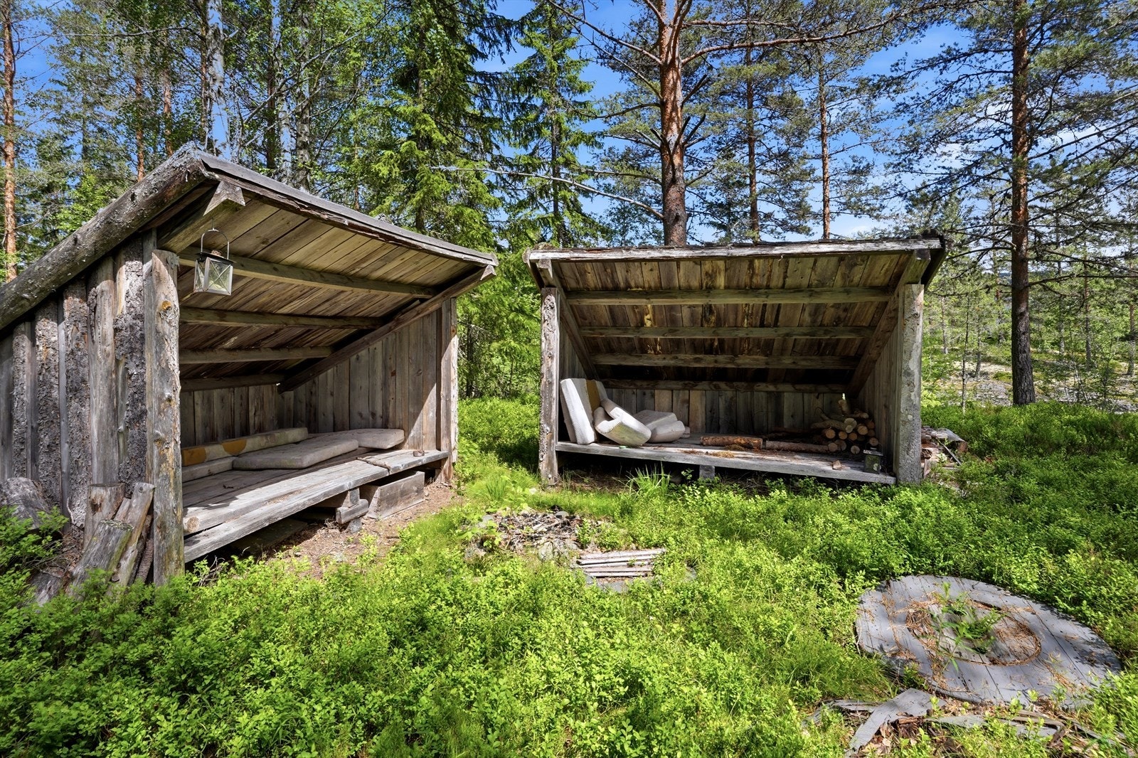 Flere gapahuker og rasteplasser i området inviterer til friluftsliv året rundt. Galleribilde