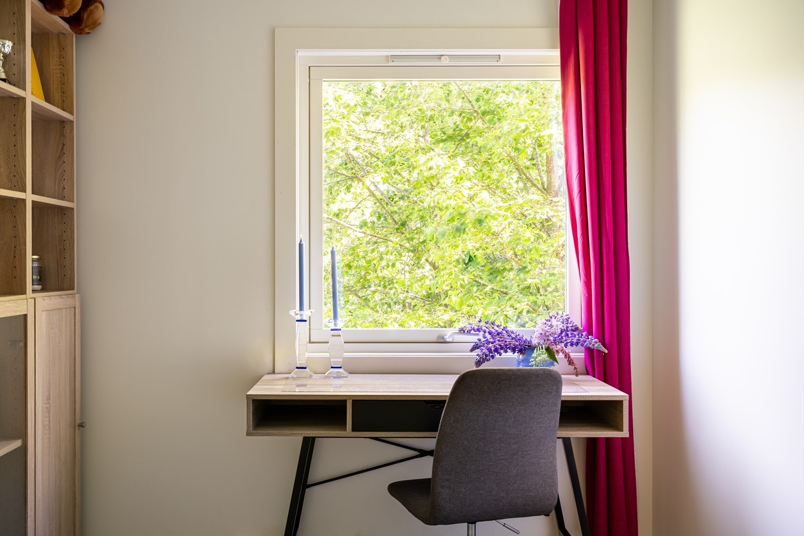 Det er også mulig å benytte det som kombinert hjemmekontor. Galleribilde